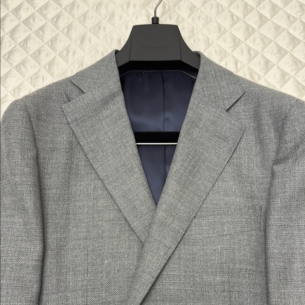 Suit Supply Grey Patterned Blaze. 42S